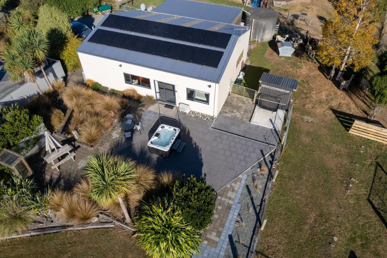 Kepler Mountain View Villa Манапури Екстериор снимка
